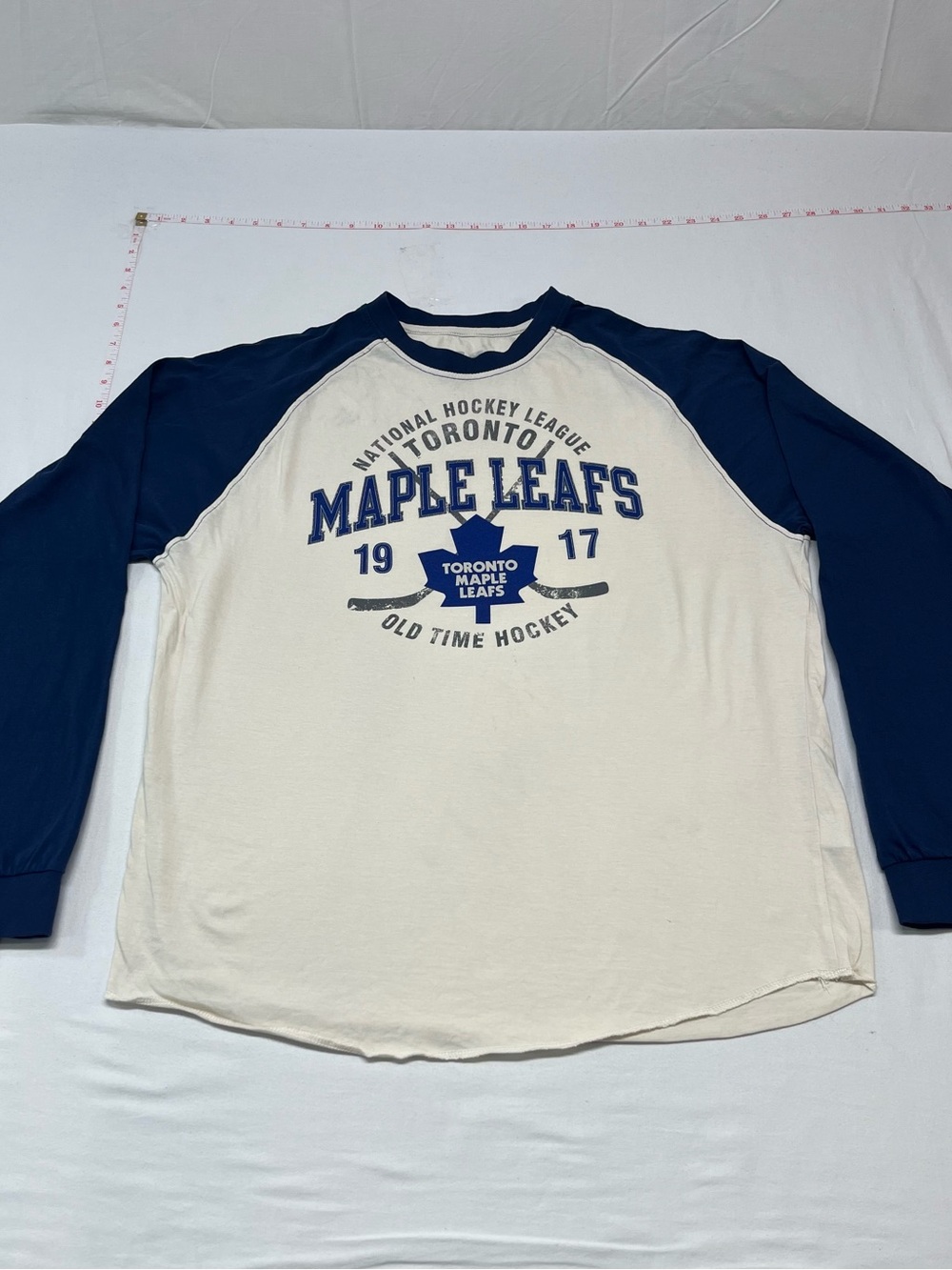 NHL Toronto Maple Leafs Cream and Blue Long Sleeve Raglan vintage Tee 1389